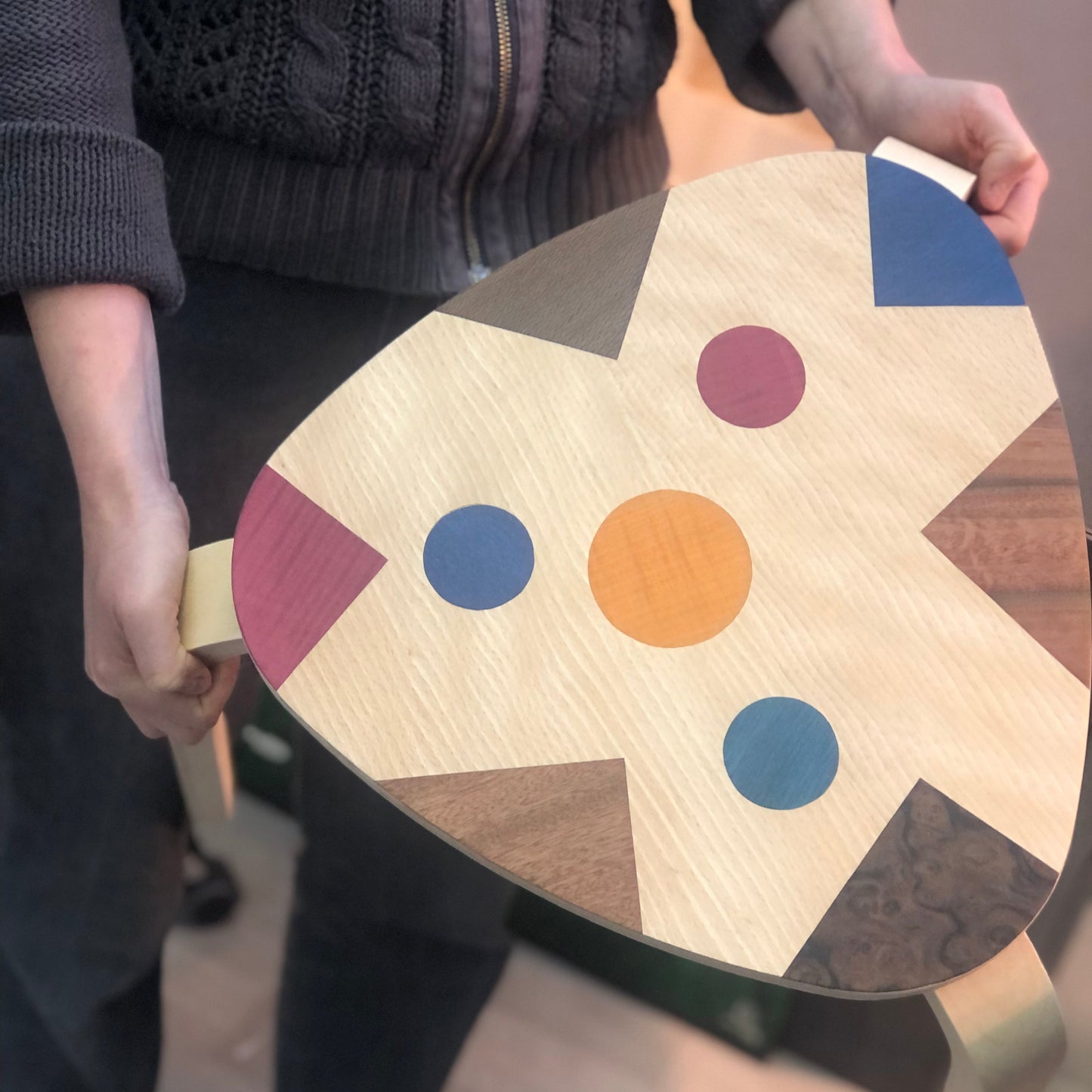 Décorer son tabouret en marqueterie contemporaine - Atelier 7h00